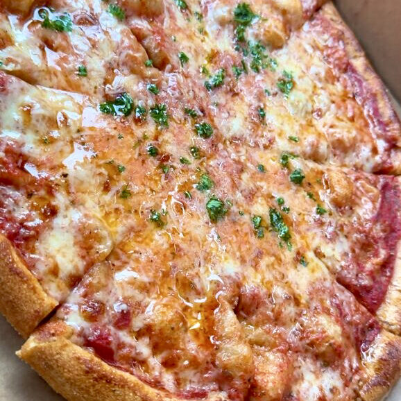 Cheese-Pizza-Alosuh-Foodie-1-1996-578x1024 2