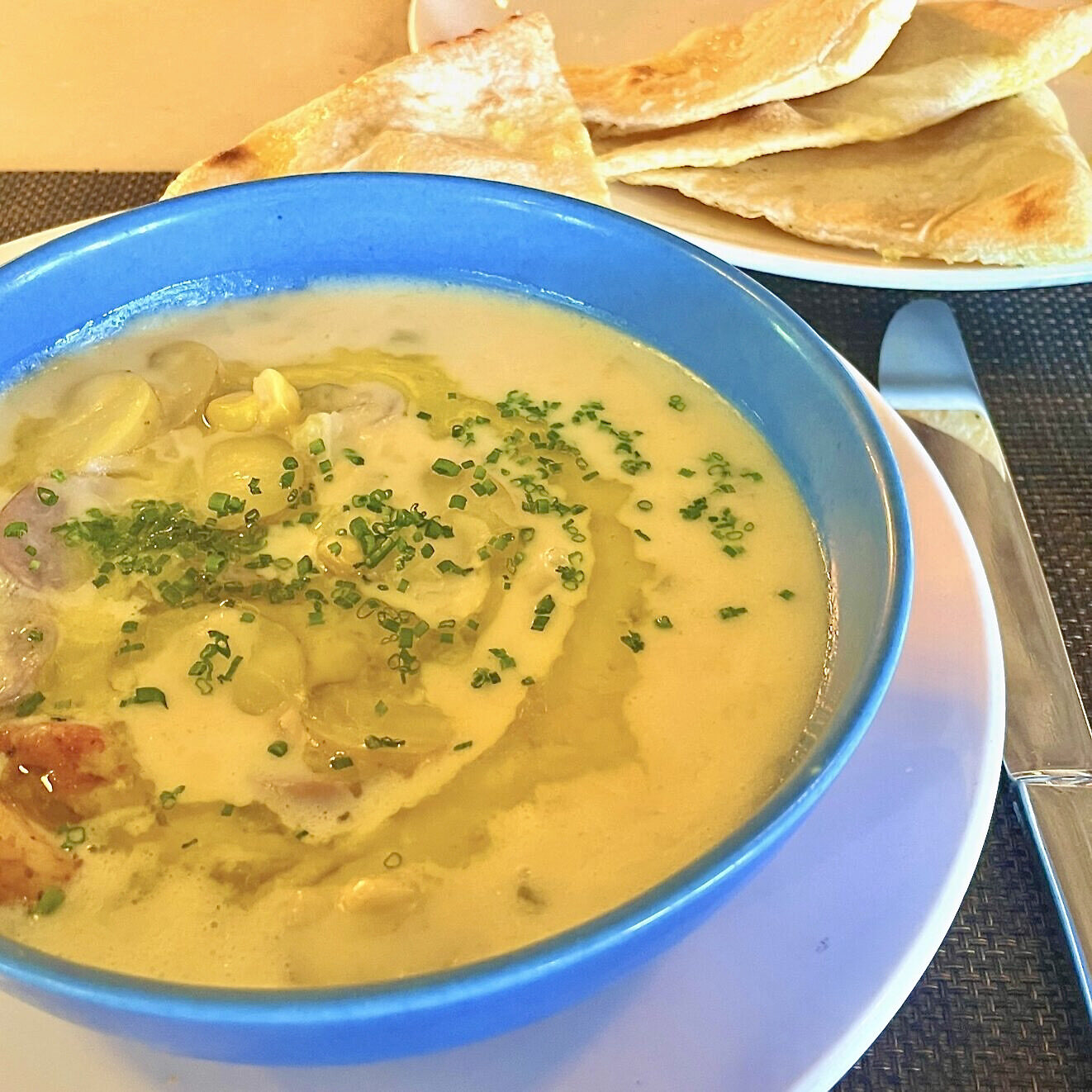 Frogmore-Chowder-Susan-Nefzger-1-2463-square-d828eeeeaf981d7620b92110fc4d0541-5ee0d2d5261d5 2