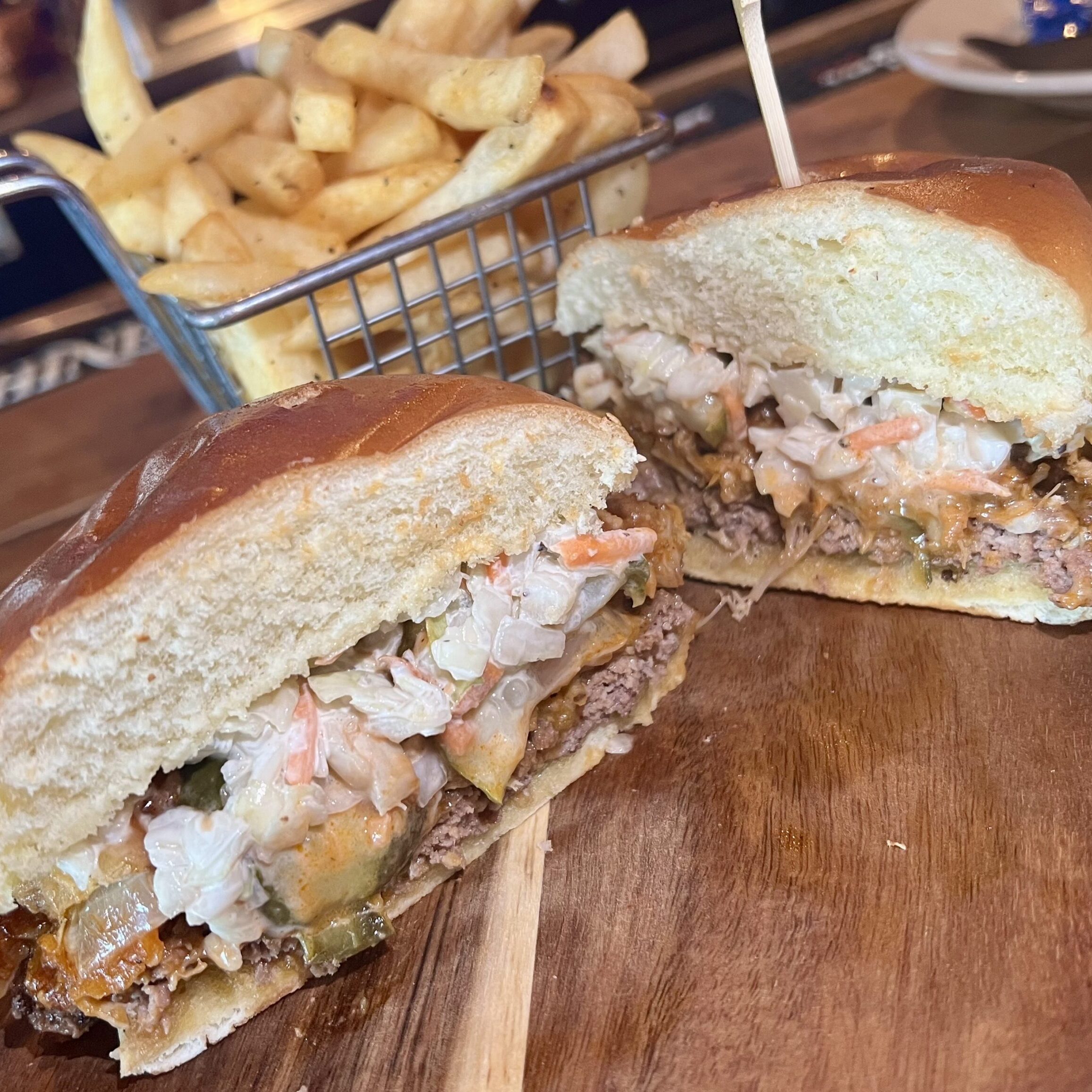 Memphis-burger-with-Brad-Blankenship-1-2294