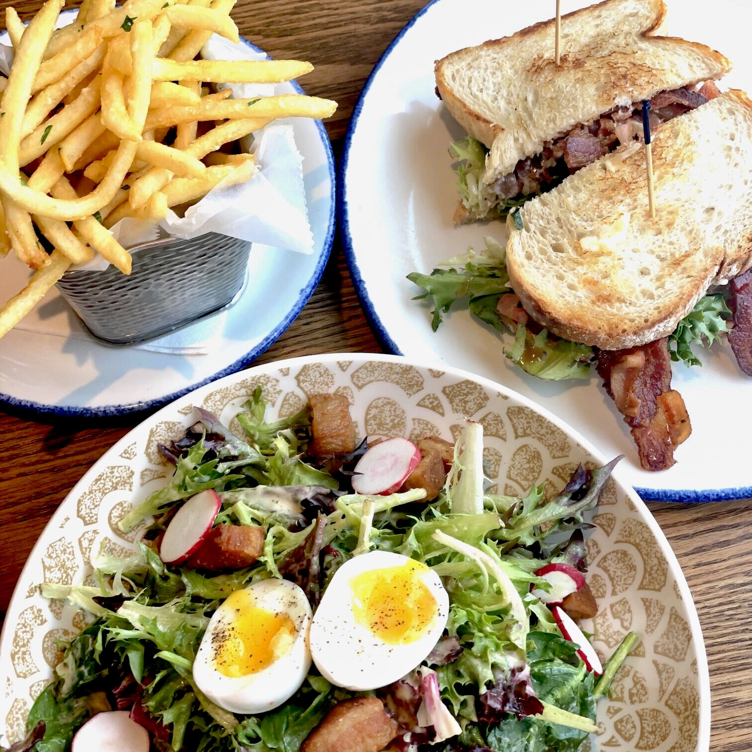 Salade-Lyonnaise-Susan-Nefzger-2-2882-square-f63ddb151261e5e77c6412279fd9fbe5-5ee0d2d5261d5 2