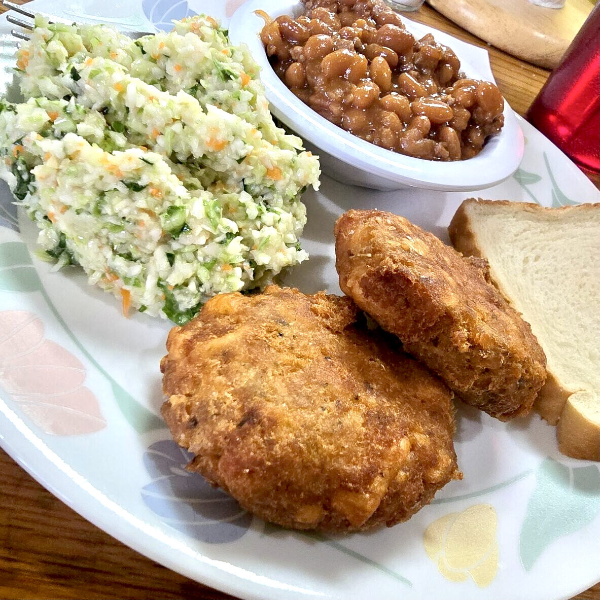 Salmon-Patties-The-Lou-Guru-1-2540-1-scaled-square-08230406fef54220bcb97c38ea25706c-5ee0d2d5261d5 2