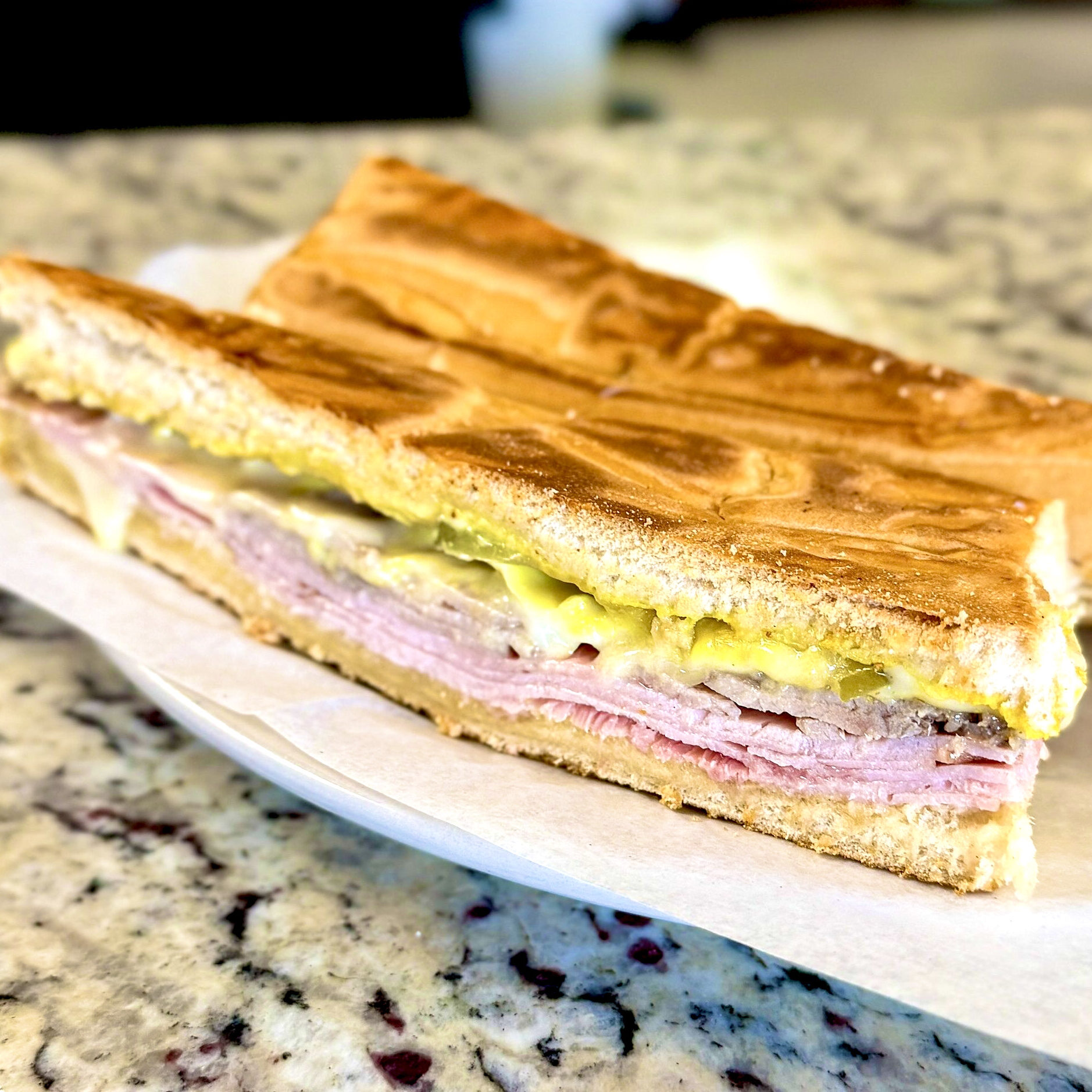 Sandwich-Cubano-Dan-Edwards-1-2631-square-915793418685e8d3db9125ee1e081a38-5ee0d2d5261d5 2