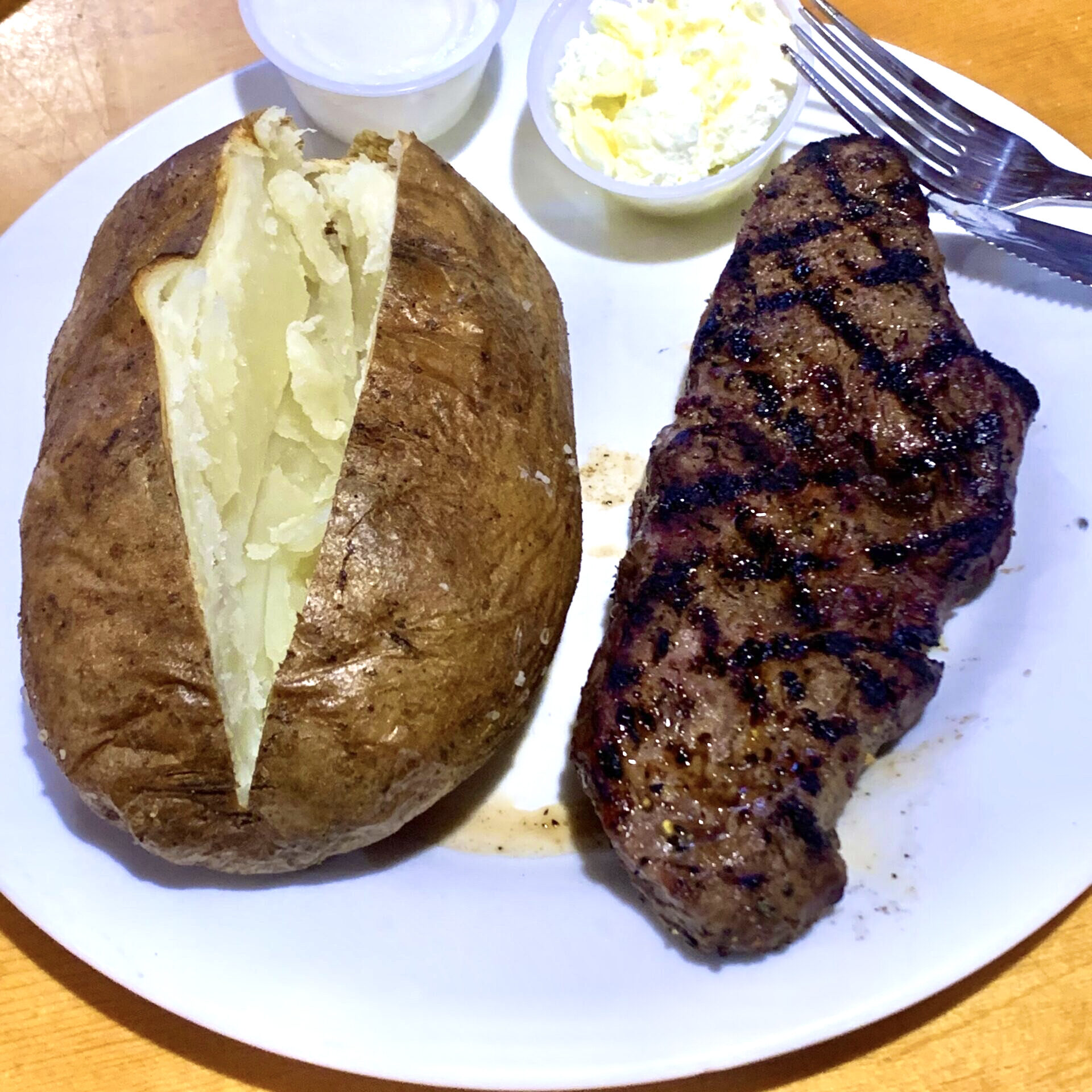 Steak-and-Potato-Ken-Carlton-2-2598-scaled-square-8f911ce41c64e487c3cc7db8141cbbdf-5ee0d2d5261d5 2